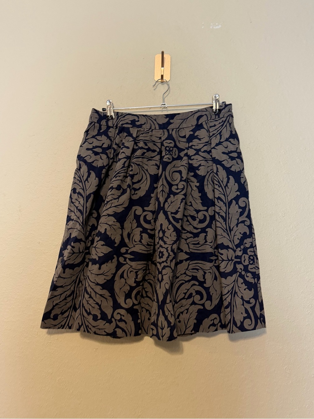 Boden Sophia Skirt Navy and Gray Leaf Print Circle Pleated Size 10 Long